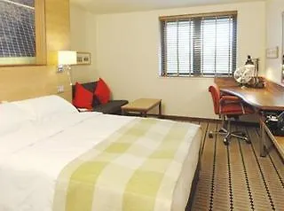 Hotel At 3*