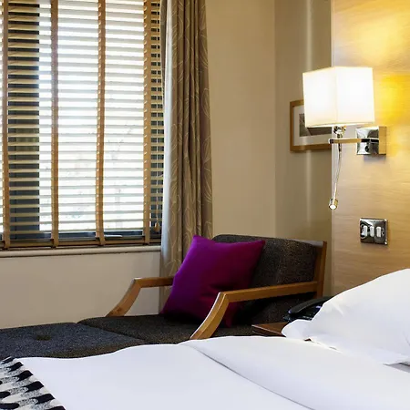 Hotel At